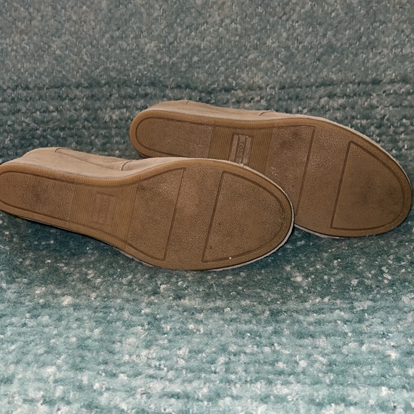 Toms Tan suede booties Size 7 - Picture 5 of 5
